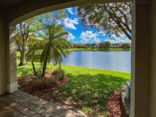 8236 25th Ct, Hollywood, FL 33025-2991