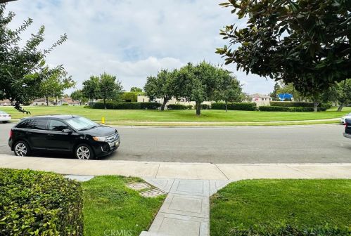 11 Rockwood, Irvine, CA 92614-7433
