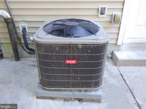 725 44 St, Philadelphia PA  19104-2910 exterior