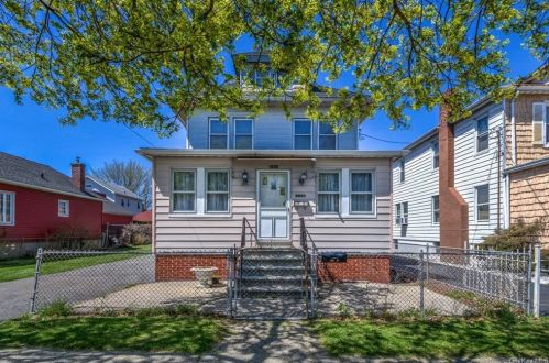 2921 Sommer Pl, Bronx, NY 10465-2113
