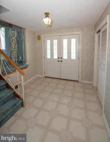 116 Rambler Dr, Southampton, PA 18966-2037