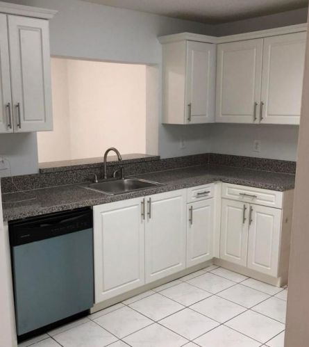 5088 Pine Abbey Dr, West Palm Beach, FL 33415-9184