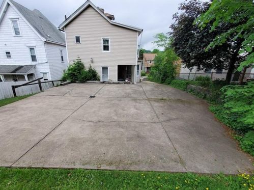 27 Warren St, Pittsburgh, PA 15205-3034