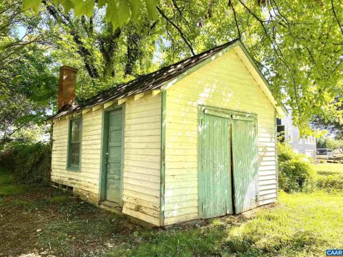 6417 Hillsboro Ln, Crozet VA  22932-3322 exterior