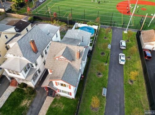 200 4th Ave, East Orange, NJ 07017-4821