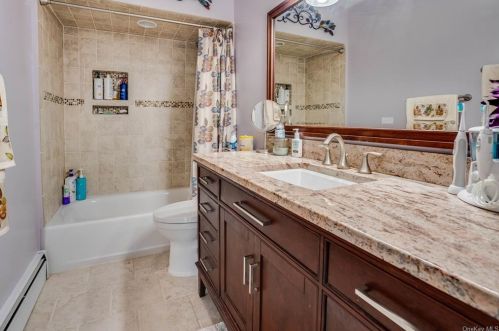 19 Hillcrest Ave, Crotonville NY  10562-1921 exterior