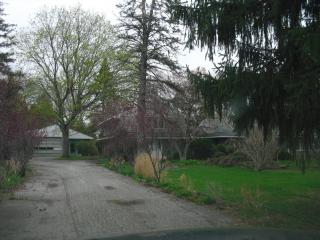 26 Lansdowne Rd, Toledo, OH 43623-1046