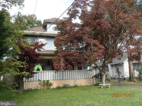 19 Gloucester Pike, Barrington, NJ 08007-1345