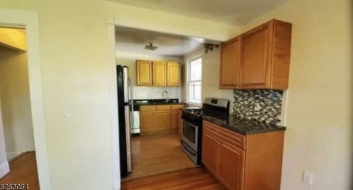 71 Montclair Ave, Montclair NJ  07042-4109 exterior