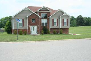 1429 Rustys Ln, Clarksville, TN 37042-7050