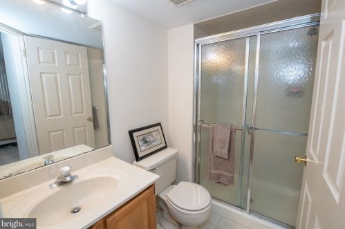 344 Independence Dr, Southampton PA  18966-2729 exterior