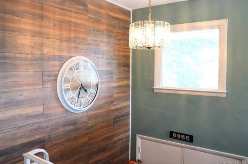 165 Juniper Ridge Dr, Waterbury CT  06708-1934 exterior