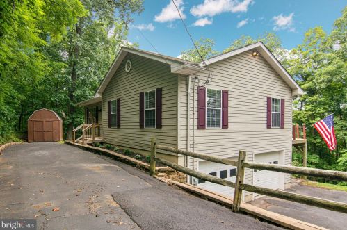 1278 Granny Smith Rd, Linden, VA 22642-6033