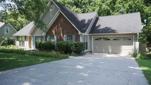 131 Victoria Dr, Madison AL  35758-8479 exterior