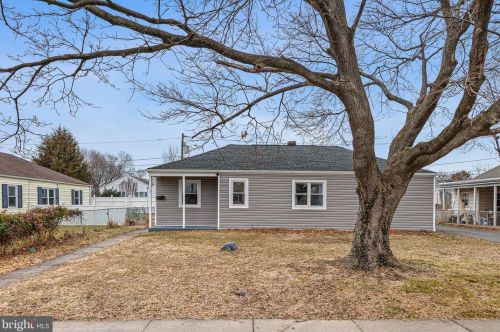 7 Balsam Rd, Wilmington, DE 19804-2642