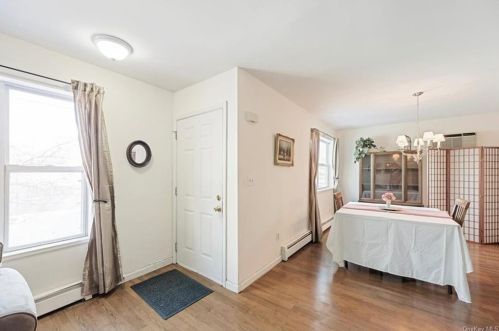 131 Watkins Ave, Middletown NY  10940-4530 exterior