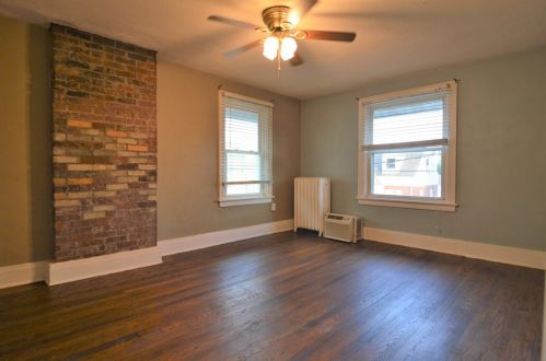 319 Margaret St, Jeannette PA  15644-1824 exterior