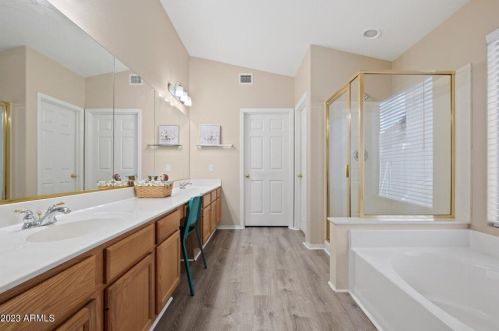 16030 18th Ave, Phoenix AZ  85045-1752 exterior