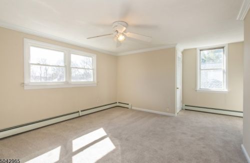 16 Briant Ave, Greystone Park NJ  07950-1724 exterior