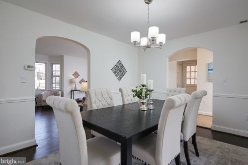 4108 Fessenden St, Washington DC 20016-4216 exterior