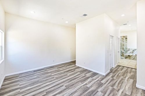 9561 Ramona St, Bellflower CA  90706-6539 exterior