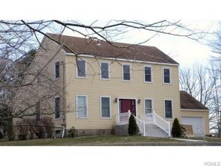 93 Dunthorne Dr, Bloomingburg, NY 12721-3031