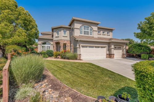 18500 Serra Ct, Morgan Hill, CA 95037-2963