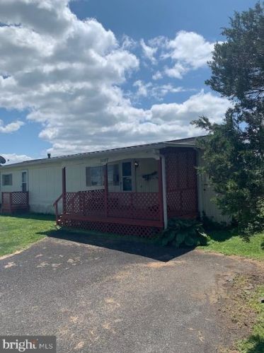 1137 Sumneytown Pike, Harleysville, PA 19438-1242