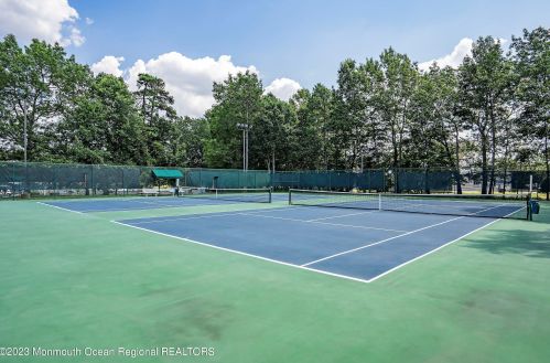 58 Baltusrol Dr, Jackson Twp NJ  08527-4012 exterior