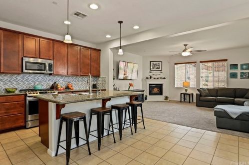 36238 Trail Creek Cir, Wildomar CA  92595-7554 exterior