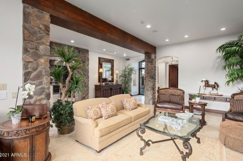 5909 Solcito Ln, Scottsdale AZ 85250-5514 exterior