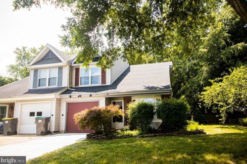 237 Wedgefield Cir, New Castle, DE 19720-3751