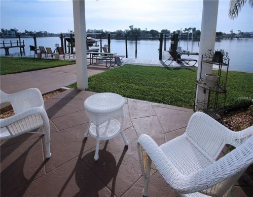 245 104th Ave, Saint Petersburg, FL 33706-4869