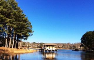 607 Tanasi Ln, Loudon, TN 37774-2977