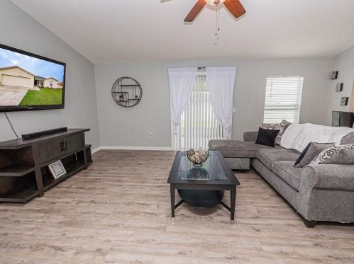 3241 Sanoma Dr, Lakeland FL 33811-1820 exterior