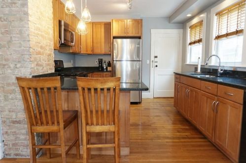 4 Nonantum St, Newton, MA 02458-2432