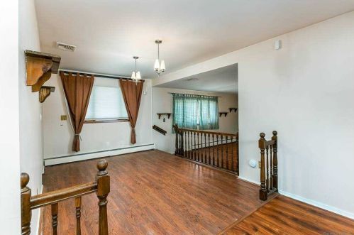 46 Eastover Dr, Elwood NY  11731-4331 exterior