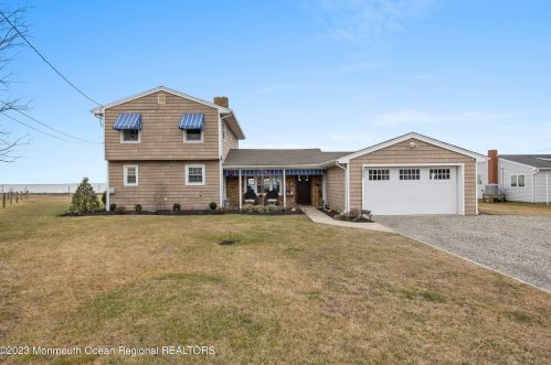 1600 Beach Blvd, Lacey NJ  08731-5031 exterior