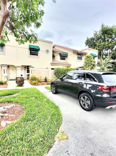 6663 Via Regina, Boca Raton FL  33433-3954 exterior