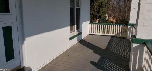 17 Clamer Ave, Collegeville, PA 19426-2303