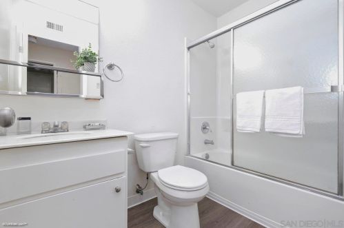 8211 Elston Pl, San Diego CA 92126-2213 exterior