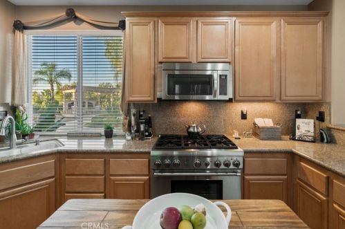 17732 7 Spg Way, Riverside CA 92504-9459 exterior