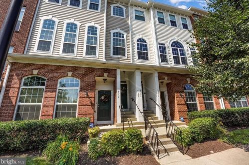 6128 Aster Haven Cir, Haymarket, VA 20169-6256