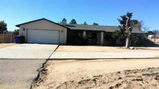13550 1st Ave, Victorville, CA 92395-8976