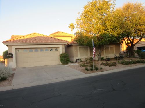 6260 Tournament Ln, Chandler, AZ 85249-8527