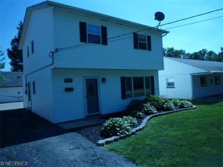 34666 Roberts Rd, Willoughby, OH 44095-2154