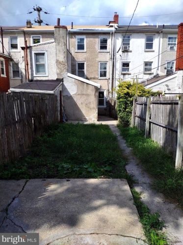 630 Cherry St, Norristown PA 19401-3802 exterior