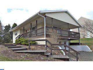 1429 Wynonah Dr, Brommerstown, PA 17922-9211