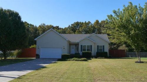 3576 Gourdneck Rd, Tullahoma, TN 37388-6304