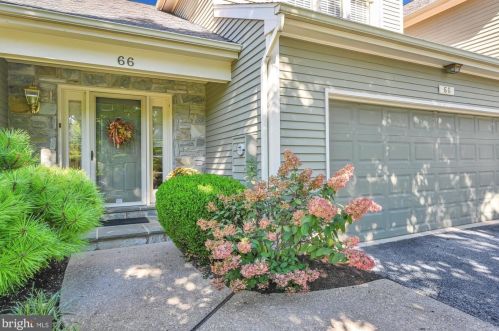 66 Deer Ford Dr, Lancaster, PA 17601-5673